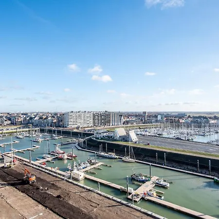 Penthouse Met Groot Terras En Schitterend Zicht * Blankenberge